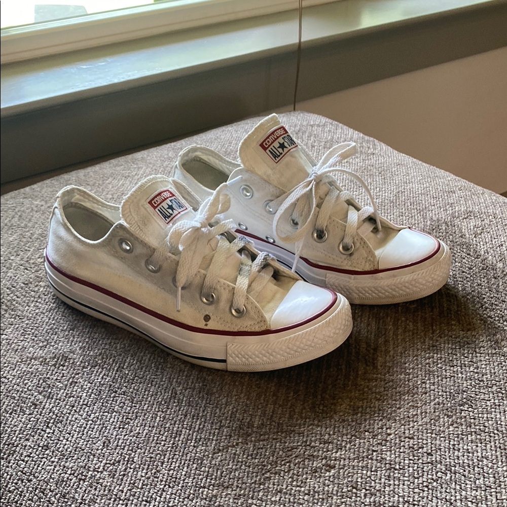 Converse White Canvas Sneakers Low-Top Classic